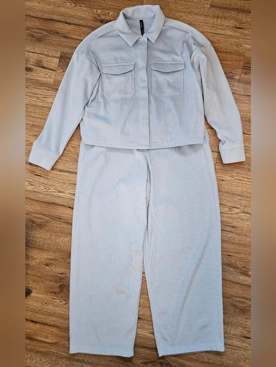 Mondetta Set - Picture 1 of 7